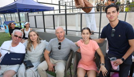  Esvelarmino Álvarez, Yolanda Álvarez, Alejandro Gaviño, Romina Gaviño y José Emilio Zapata.