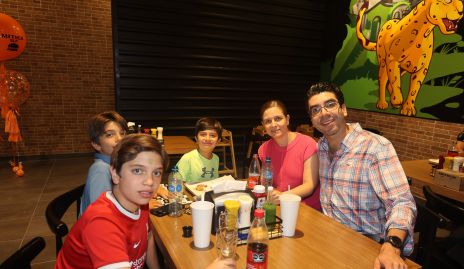  César, Magdalena, Emilio, José y César.