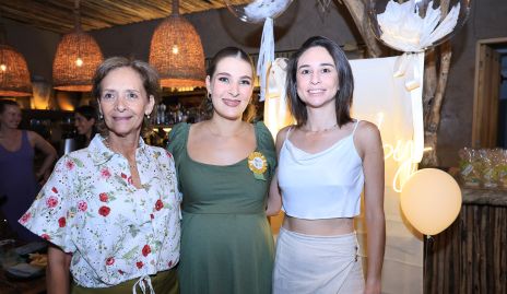  Caridad Rangel, Vero Pérez y Mariana Meade.