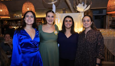  María José Flores, Vero Pérez, Belinda Sánchez y Ale Martínez.