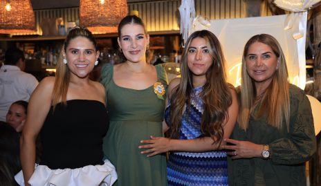  Fernanda Zúñiga,  Vero Pérez, Ana Sofía y Griselda Acosta.