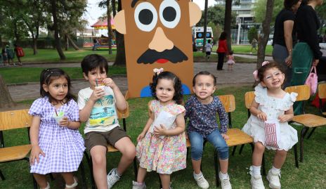  Marisol Pillado, Carin Velasco, Sofía, Carlota y Pablo Velasco.