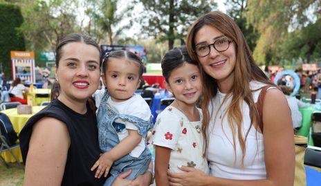  Norma Garza, Luisa Salazar, Marcela García y Marcela Flores.