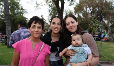  Claudia Díaz de Sandi, Andrea Ramírez, Claudia Ramírez y María Báez.