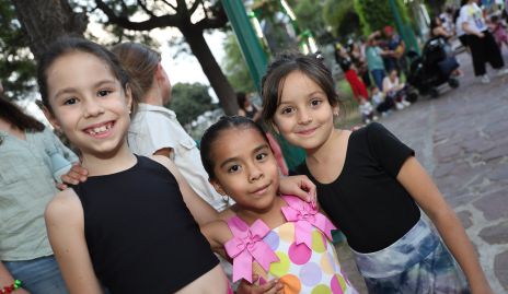  Olivia, Ana y María Julia.