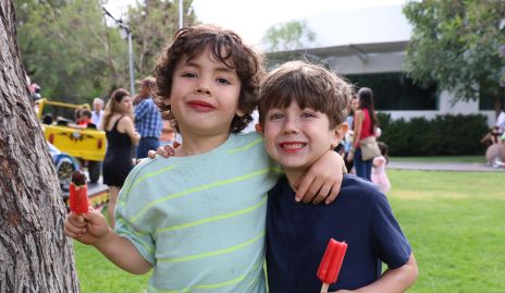  Lucas y Diego.