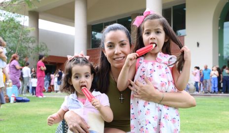  Ana Fer Puga, Gaby Carrillo y Valeria Puga.