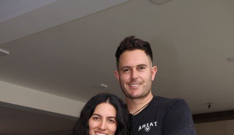  Claudia Díaz de León y Carlos del Valle con su hija Natalia.