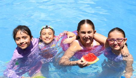  Bárbara, Renata, Inés y María José.