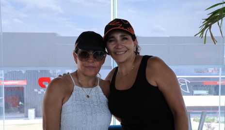  Edith Aranzazú y Alejandra Méndez.