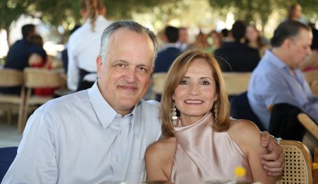  Daniel Castillo y Marilú Barrón.