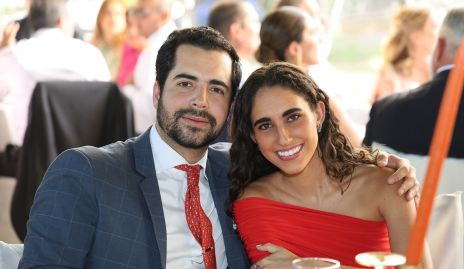  Santiago González y Javiera Gómez.