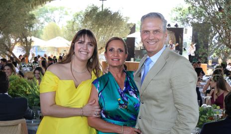  Mimí Siller, Mireya Payán y Humberto Siller.