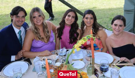  Emilio González, Regina Solana, Marisol D’Argence, Mariana Cervera y Alejandra Román.