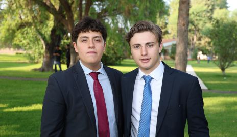  Alejandro García y Alfredo Gallegos.