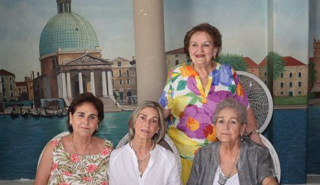  Luz Elena Aguirre, Maru Borbolla, Luz Elena Borbolla y Marcela Borbolla.