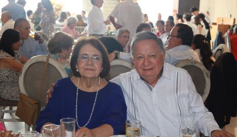 Juana María y Gabriel Ramírez.