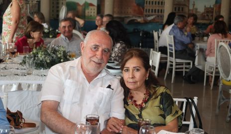  Fernando y Chela Solís.