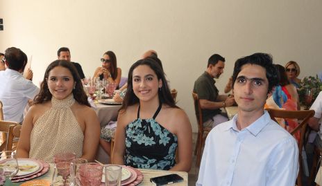  Andrea Bretzfelder, Ana Cecilia y Daniel Martínez.