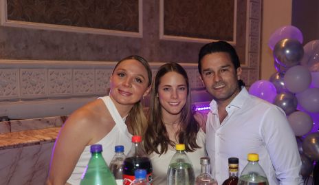  Sofía Romero, Rebeca Acosta y Arturo González.
