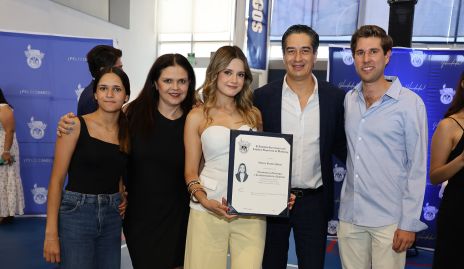  Fernanda Ramos, Ceci Ponce, Valeria Ramos, César Ramos y Galo Galván.