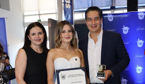  Ceci Ponce, Valeria Ramos y César Ramos.