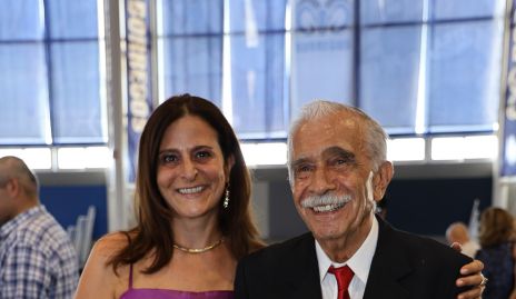  Faride Pérez Medlich con su mamá Gaby Medlich y su abuelo José Medlich.