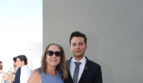  Cristina Guerra con su hijo Humberto Morones.
