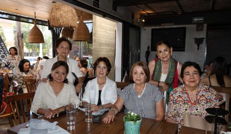 Coco Méndez,  Eva Pardo, Lety Espinosa, Meche Padrón, Mey Alderete y Olga Serment.
