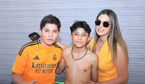  Fer Rojo, Ricky y Bárbara Berrones.