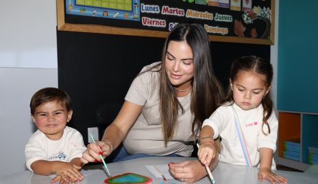  Juan Carlos, Ximena Navarrete y Ximena.