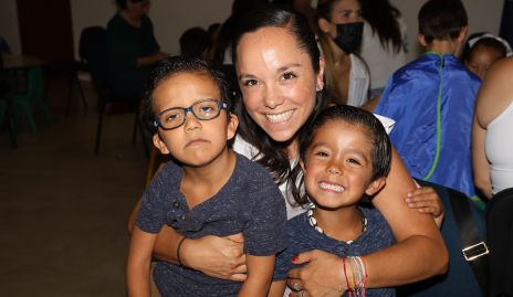  Lorenzo, Ana Pérez y Mariano.