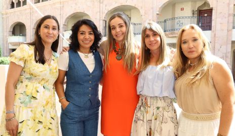  Mafer Loza, Jessica Torres, Rosana Prieto, Leyre Hurtado y Nelly Ramírez.