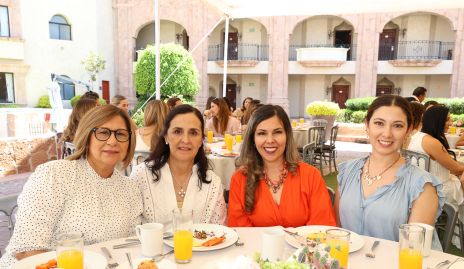  Karla Villareal, Amelia Toledo, Gaby Padilla y Gabriela Jaimes.
