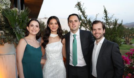  Mariana Velasco, Paola Ruiz, Santiago Rodríguez y Alejandro Villalobos.
