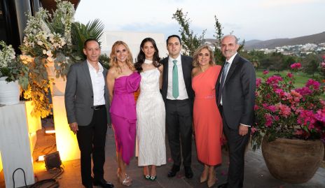  Armando Ruiz, Karina Rodríguez, Paola Ruiz, Santiago Rodríguez, Liliana Botino y Juan Rodríguez.