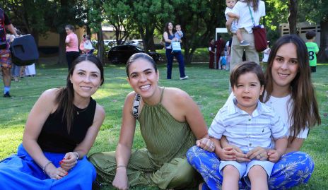  María Treviño, Yuli Valle, Luca Dibildox y Clau Antunes.