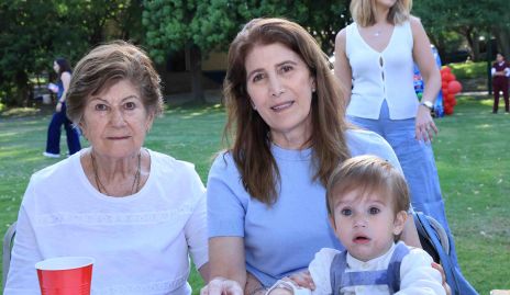  Maruchis Andrés, Mónica Hernández y Pablo Torres.