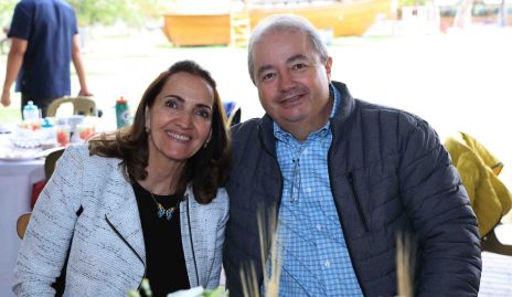  Mónica Alcalde y Federico Garza.