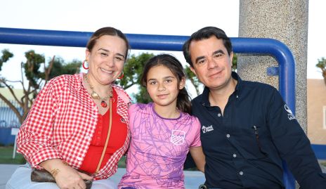 Erika Huerta, Ana José Huerta y Víctor Huerta.