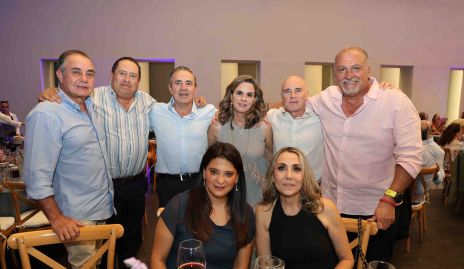  Javier Alcalde, Adolfo Arriaga, Gerardo Valle, Rocío Gallegos, Tomás Alcaldem Juan Gárate, Chelito Padrón y Roxana Serna.