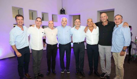  Keko Mendizábal, Eduardo Zendejas, Tomás Alcalde, Sergio Ramírez, Gerardo Valle, Oscar Villarreal, Miguel Abud y Javier Alcalde.