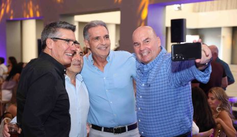  Mauricio Alcalde, Gerardo Valle, Oscar Hernández y Quique Portillo.
