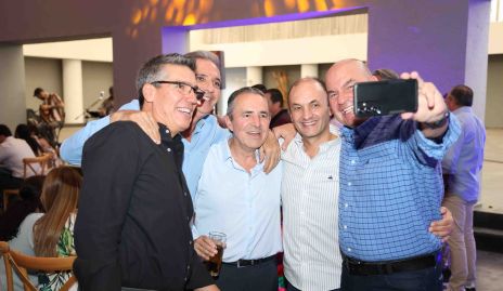  Mauricio Alcalde, Oscar Hernández, Gerardo Valle, Javier Abud y Quique Portillo.