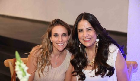  Daniela Llano y Marisa Medrano.