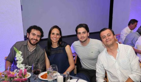  Andrés, Paty, Memo y Mau.