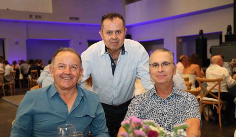  Octavio Aguillón, Héctor Gutiérrez y Ricardo Balbontín.