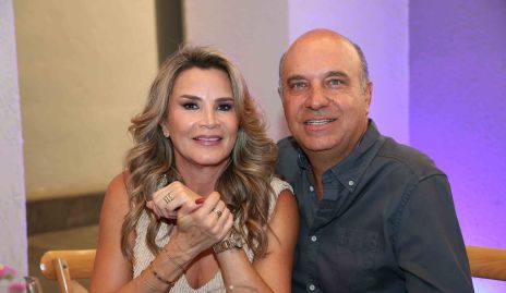  Bertha Barragán y Roberto Alcalde.