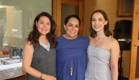  Martha López, Laura Rodríguez y Lau Bravo.
