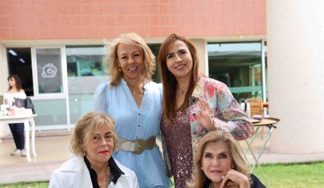  Alma Durón, Nidia González, Graciela Berrones y Paty Báez.